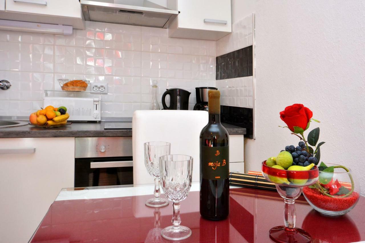 Apartman Dijana 1 *